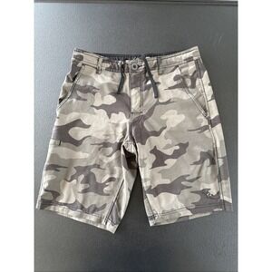 DaHui Mens Hybrid Board Shorts Size 30 Green Camo Ripstop Pockets Fishing